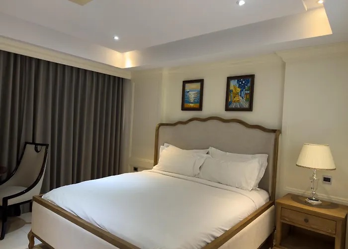 Sasha House Aparthotel Bangkok